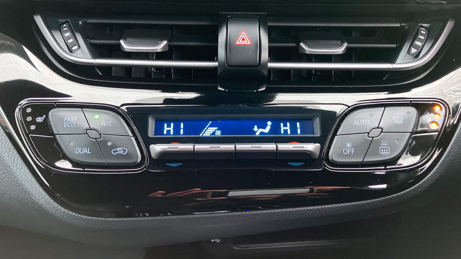 Used Toyota C-HR 2021 for sale - 77283643: Photo 34