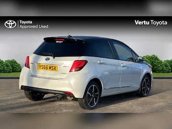 Used Toyota Yaris 2016 for sale - 76612532: Photo