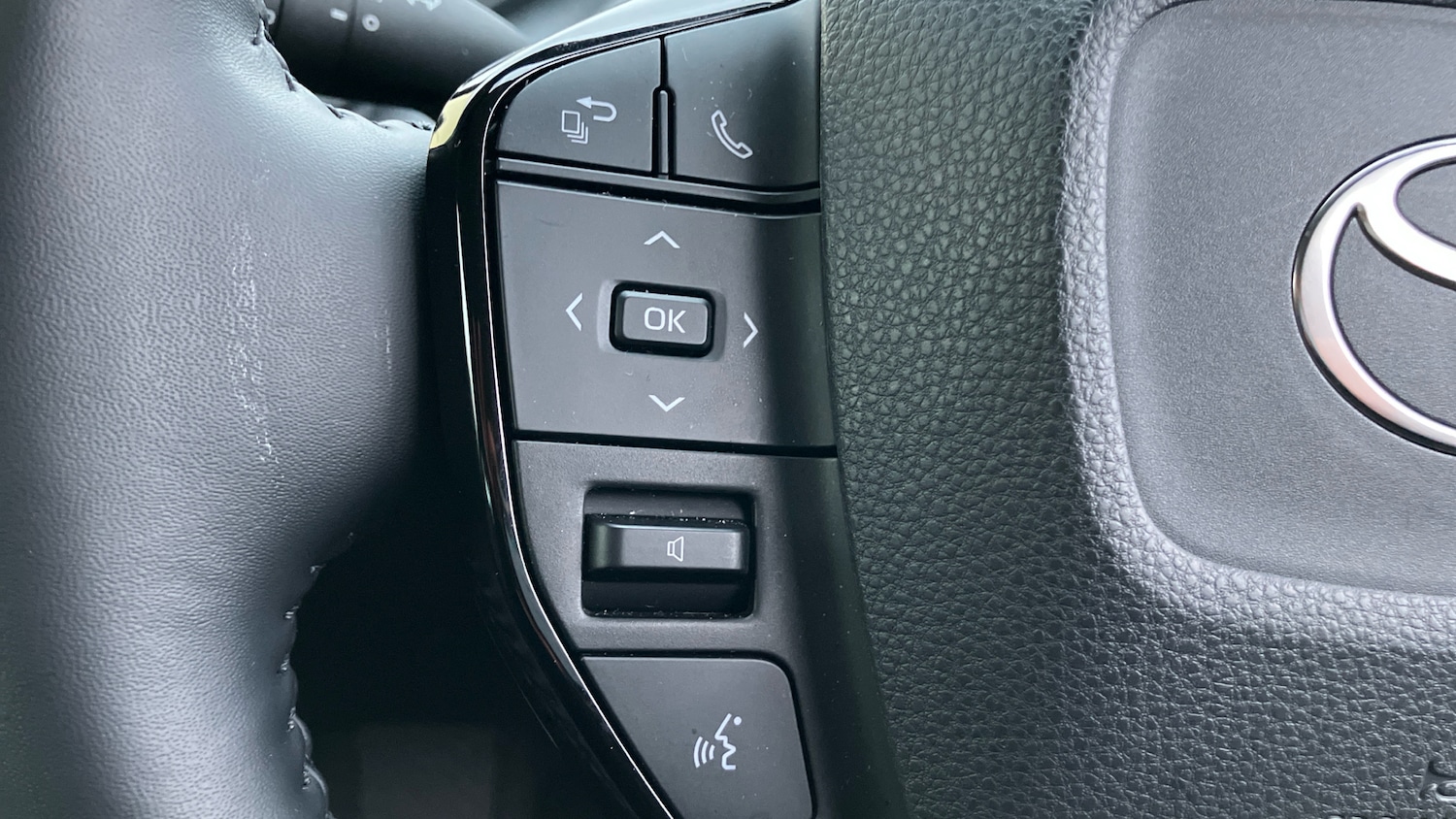 Used Toyota Prius 2025 for sale - 77974446: Photo 36