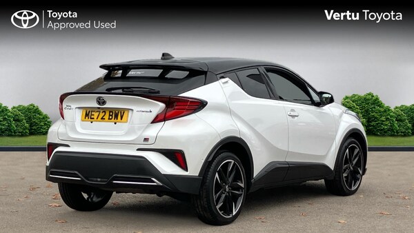 Used Toyota C-HR 2022 for sale - 76184246: Photo 2
