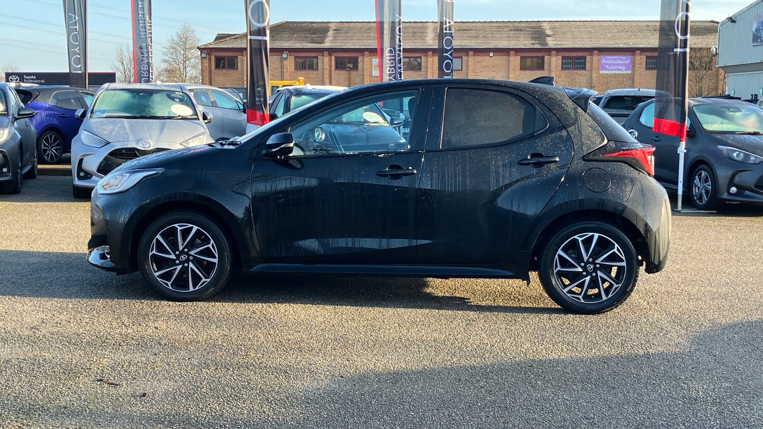 Used Toyota Yaris 2022 for sale - 77354246: Photo 17