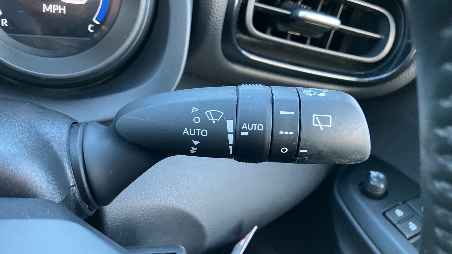 Used Toyota Yaris 2022 for sale - 77354246: Photo 39