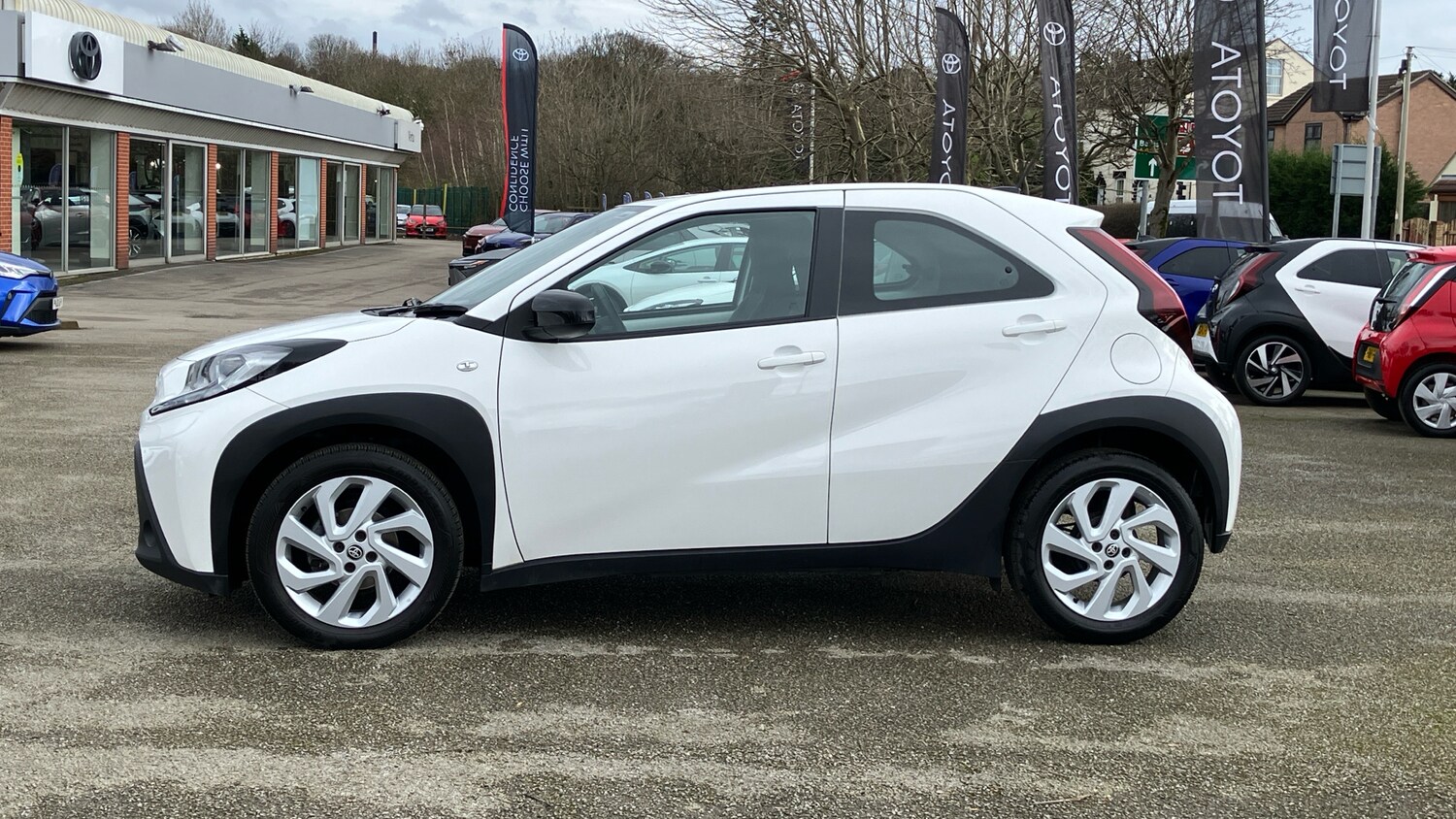 Used Toyota Aygo X 2023 for sale - 77915888: Photo 17