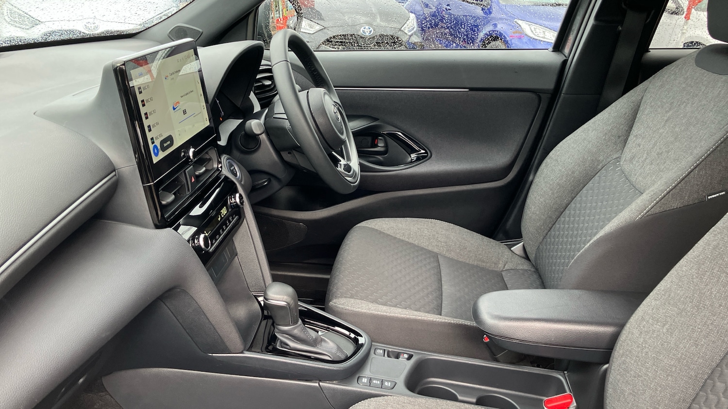 Used Toyota Yaris Cross 2024 for sale - 76384221: Photo 10