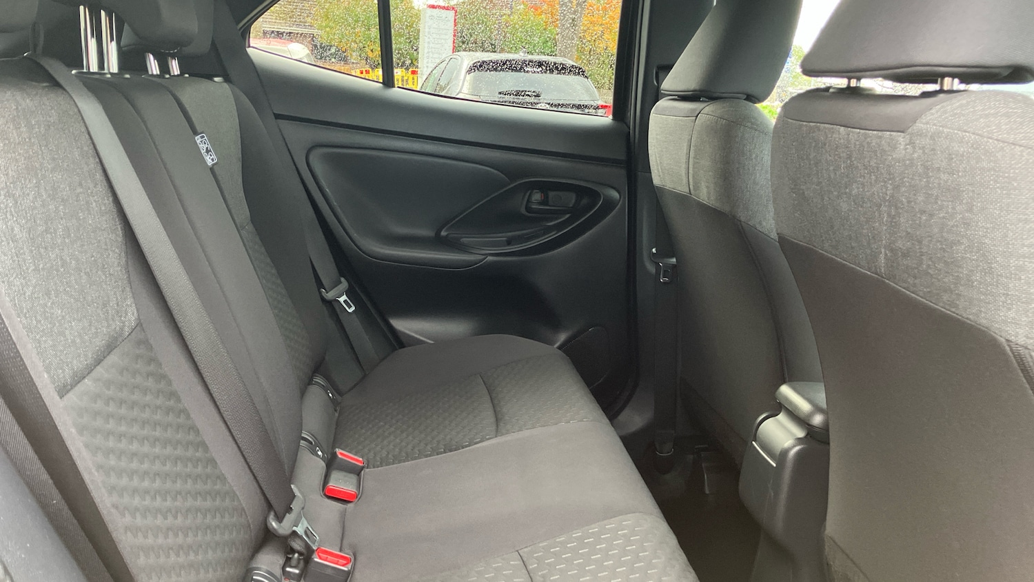 Used Toyota Yaris Cross 2024 for sale - 76384221: Photo 12