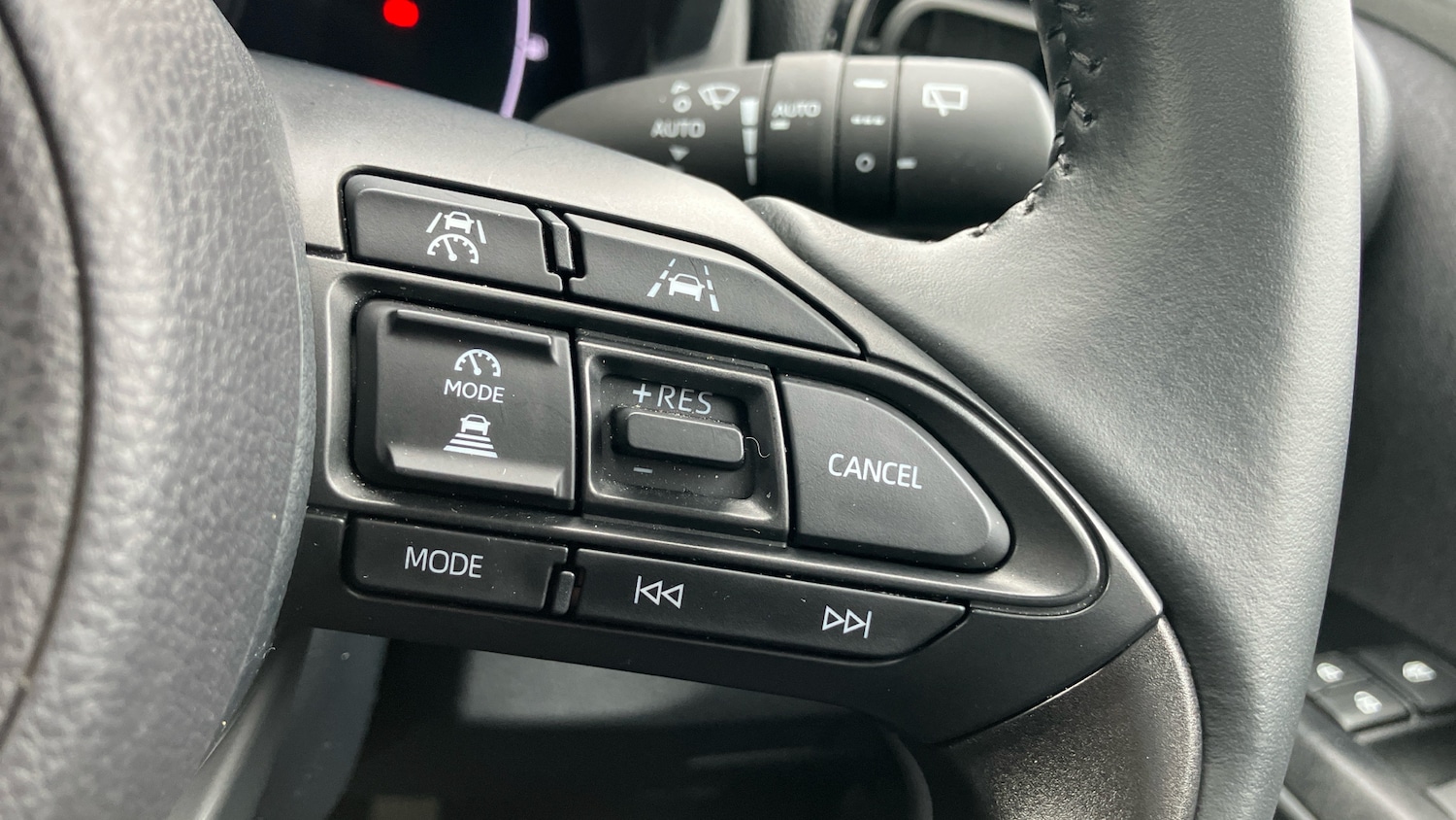 Used Toyota Yaris Cross 2024 for sale - 76384221: Photo 37