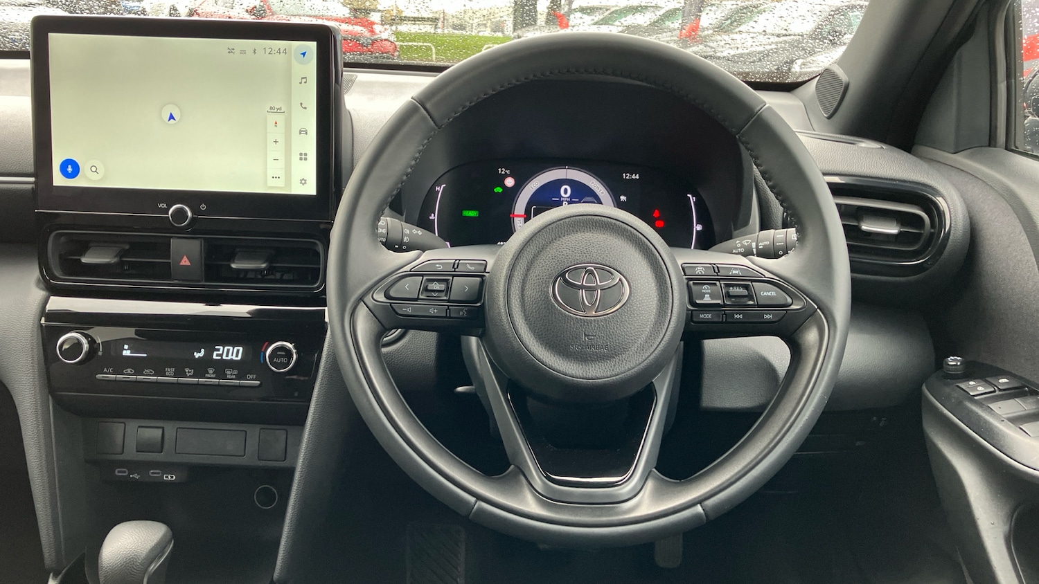 Used Toyota Yaris Cross 2024 for sale - 76384221: Photo 6