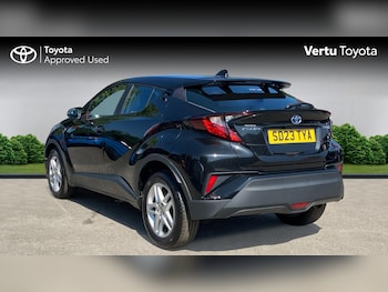 Used Toyota C-HR 2023 for sale - 79380449: Photo