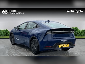 Used Toyota Prius 2025 for sale - 76494439: Photo