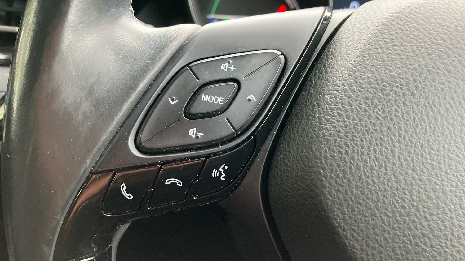 Used Toyota C-HR 2019 for sale - 77003203: Photo 36