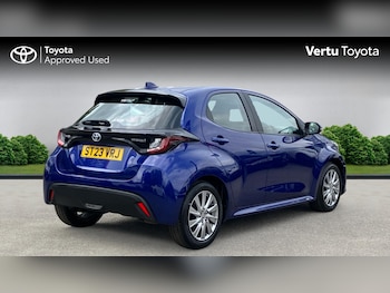 Used Toyota Yaris 2023 for sale - 79368000: Photo