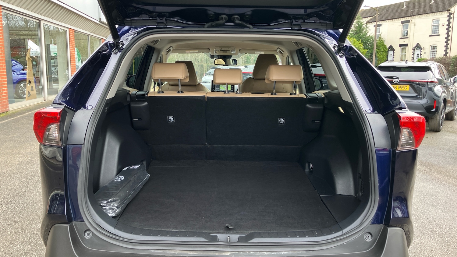 Used Toyota RAV4 2022 for sale - 77545699: Photo 14