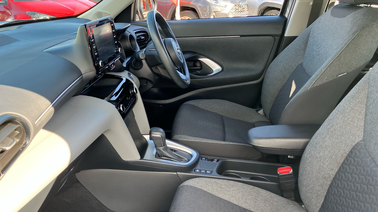 Used Toyota Yaris Cross 2022 for sale - 76184320: Photo 10