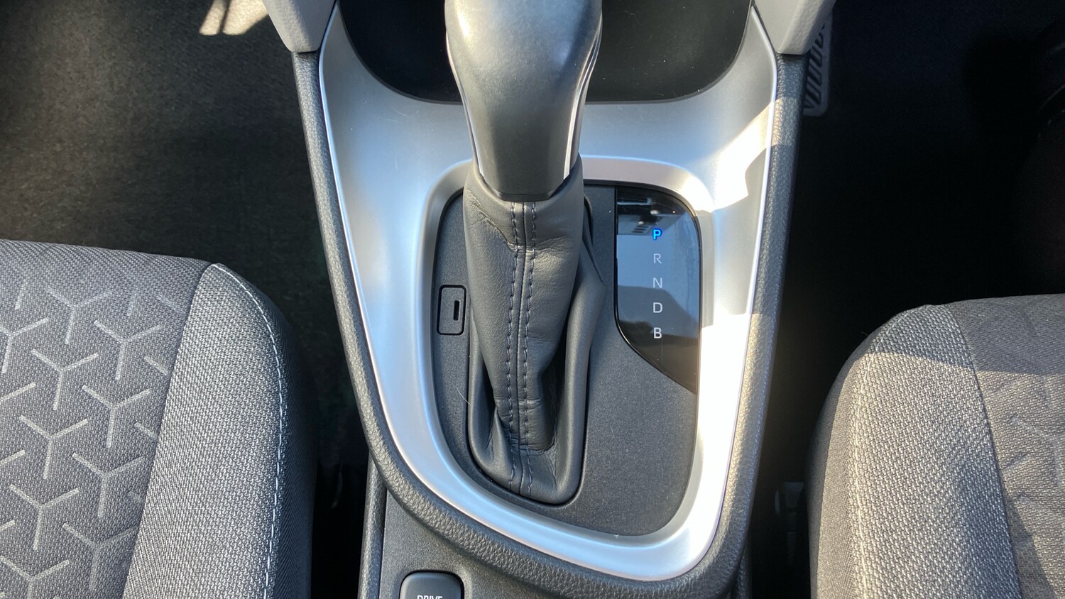 Used Toyota Yaris Cross 2022 for sale - 76184320: Photo 35