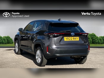 Used Toyota Yaris Cross 2022 for sale - 76184320: Photo 4