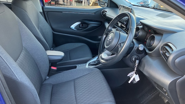 Used Toyota Yaris 2022 for sale - 76343912: Photo 11
