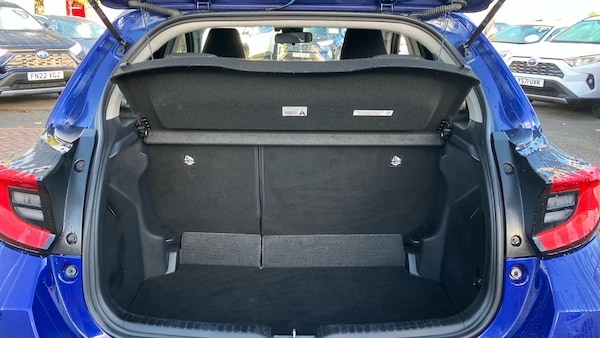 Used Toyota Yaris 2022 for sale - 76343912: Photo 14