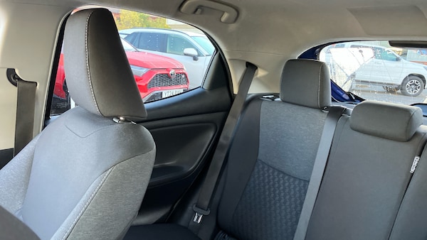 Used Toyota Yaris 2022 for sale - 76343912: Photo 24