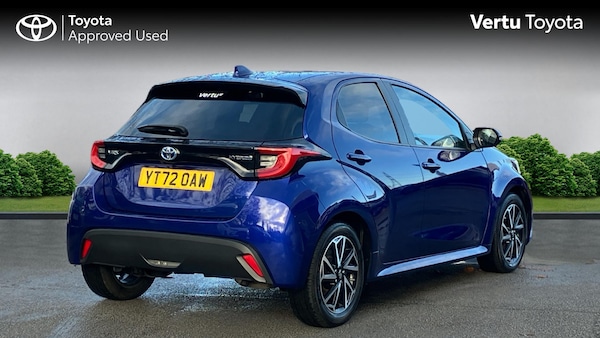 Used Toyota Yaris 2022 for sale - 76343912: Photo 2