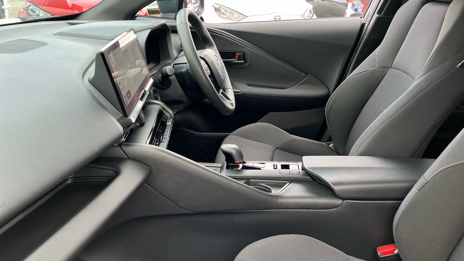 Used Toyota C-HR 2024 for sale - 76493668: Photo 10