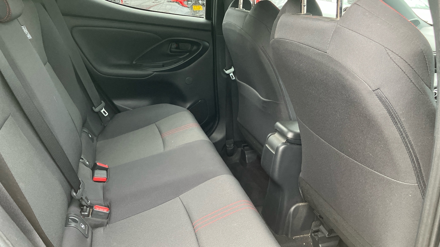 Used Toyota Yaris 2022 for sale - 76452649: Photo 12