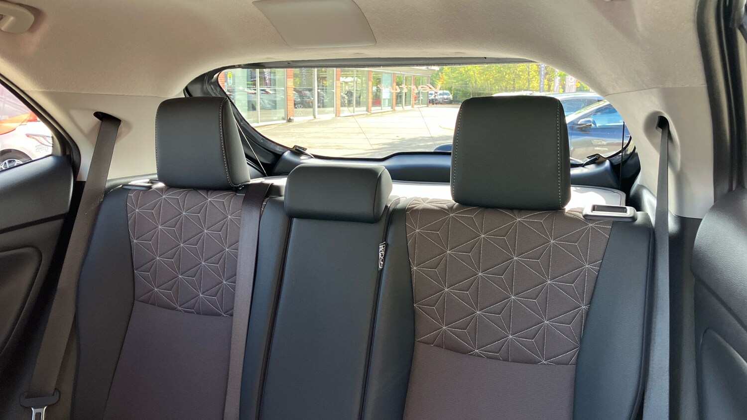 Used Toyota Yaris Cross 2023 for sale - 76027010: Photo 23