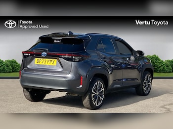 Used Toyota Yaris Cross 2023 for sale - 76027010: Photo 2