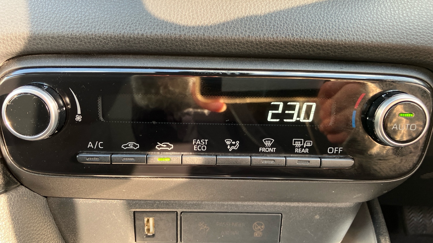 Used Toyota Yaris 2021 for sale - 77985209: Photo 34