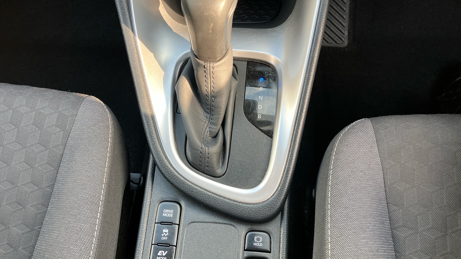 Used Toyota Yaris 2021 for sale - 77985209: Photo 35