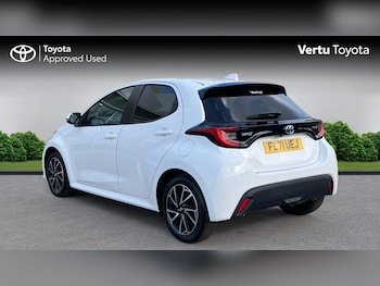Used Toyota Yaris 2021 for sale - 77985209: Photo