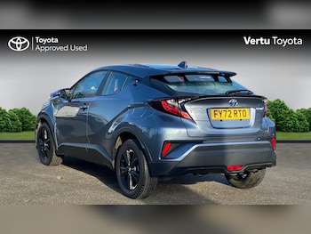 Used Toyota C-HR 2022 for sale - 76627742: Photo