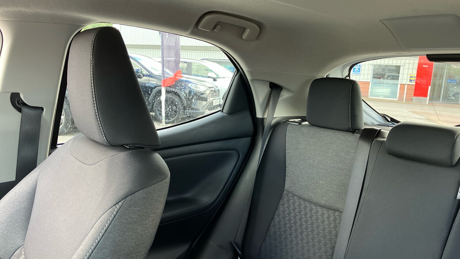 Used Toyota Yaris 2023 for sale - 76036553: Photo 24