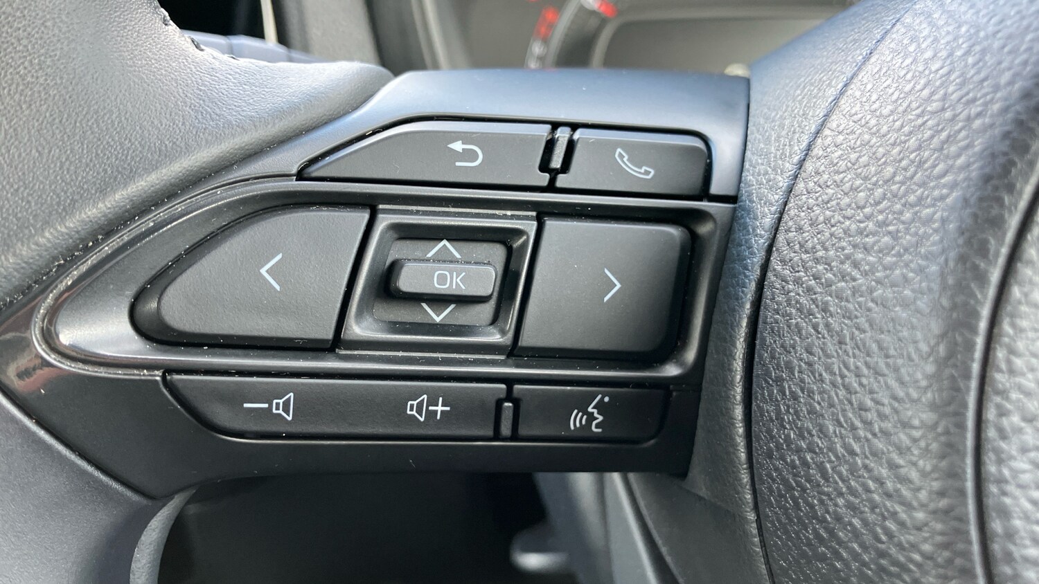 Used Toyota Aygo X 2024 for sale - 77641219: Photo 36