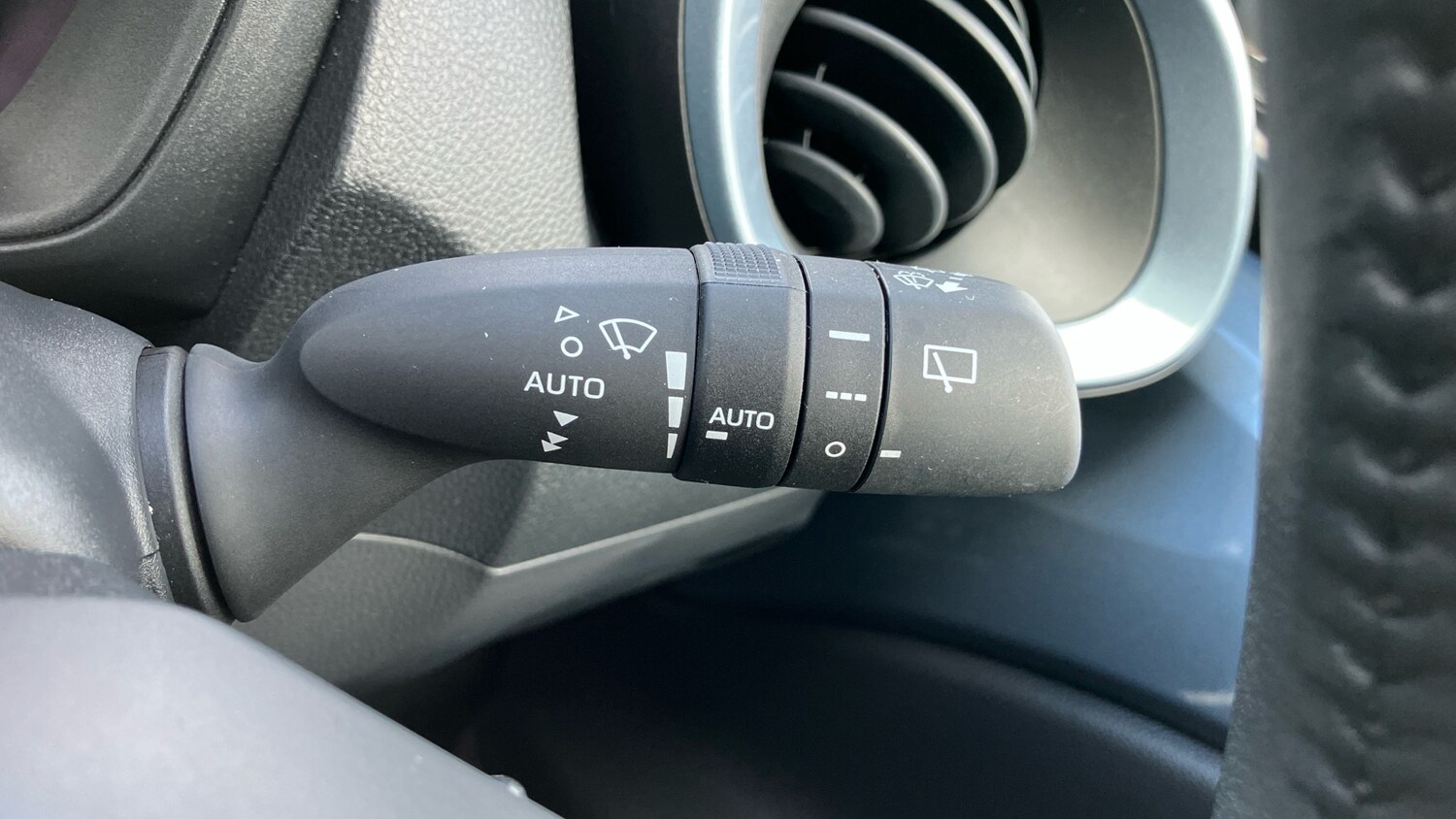 Used Toyota Aygo X 2024 for sale - 77641219: Photo 39