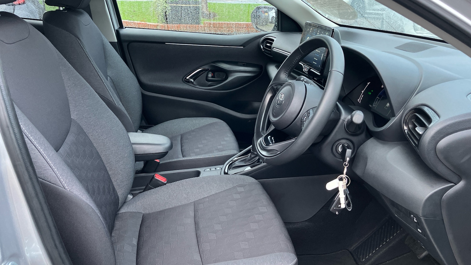 Used Toyota Yaris 2025 for sale - 76684771: Photo 11