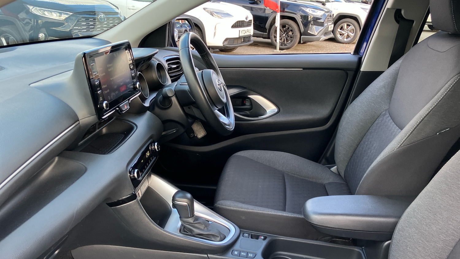 Used Toyota Yaris 2022 for sale - 76209190: Photo 10