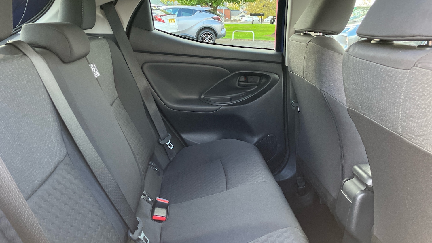 Used Toyota Yaris 2022 for sale - 76209190: Photo 12