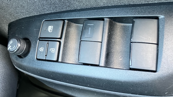 Used Toyota Yaris 2022 for sale - 76209190: Photo 22