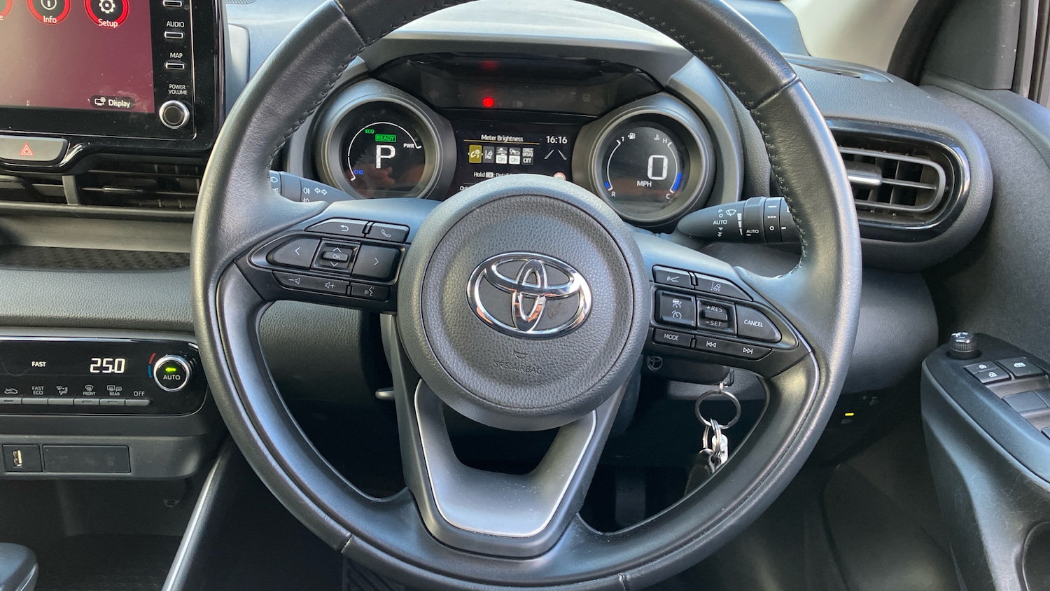 Used Toyota Yaris 2022 for sale - 76209190: Photo 8