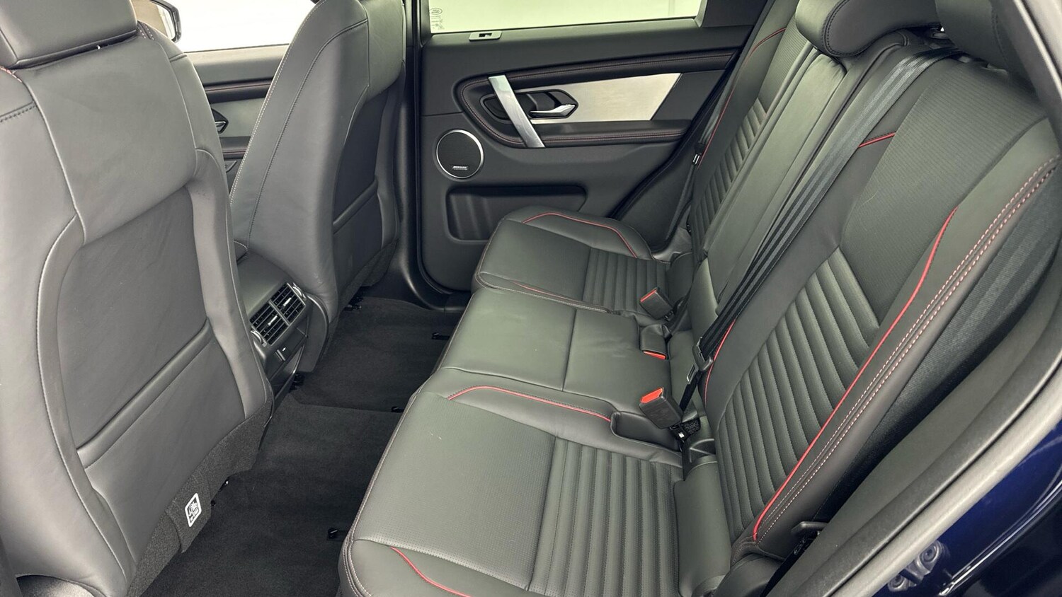 Used Land Rover Discovery Sport 2023 for sale - 78203886: Photo 14