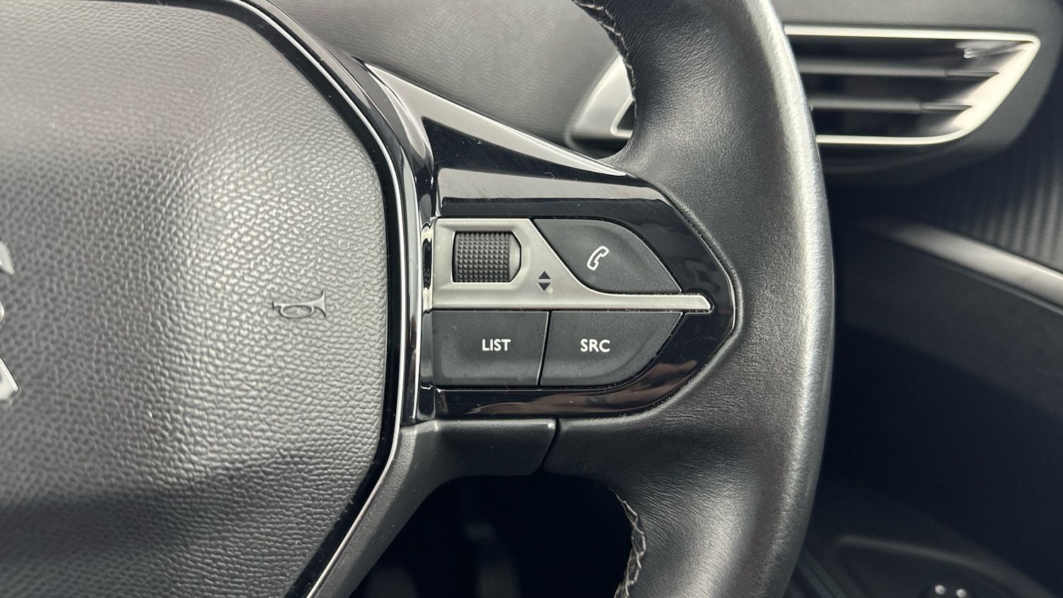 Used Peugeot 3008 2022 for sale - 76197772: Photo 17