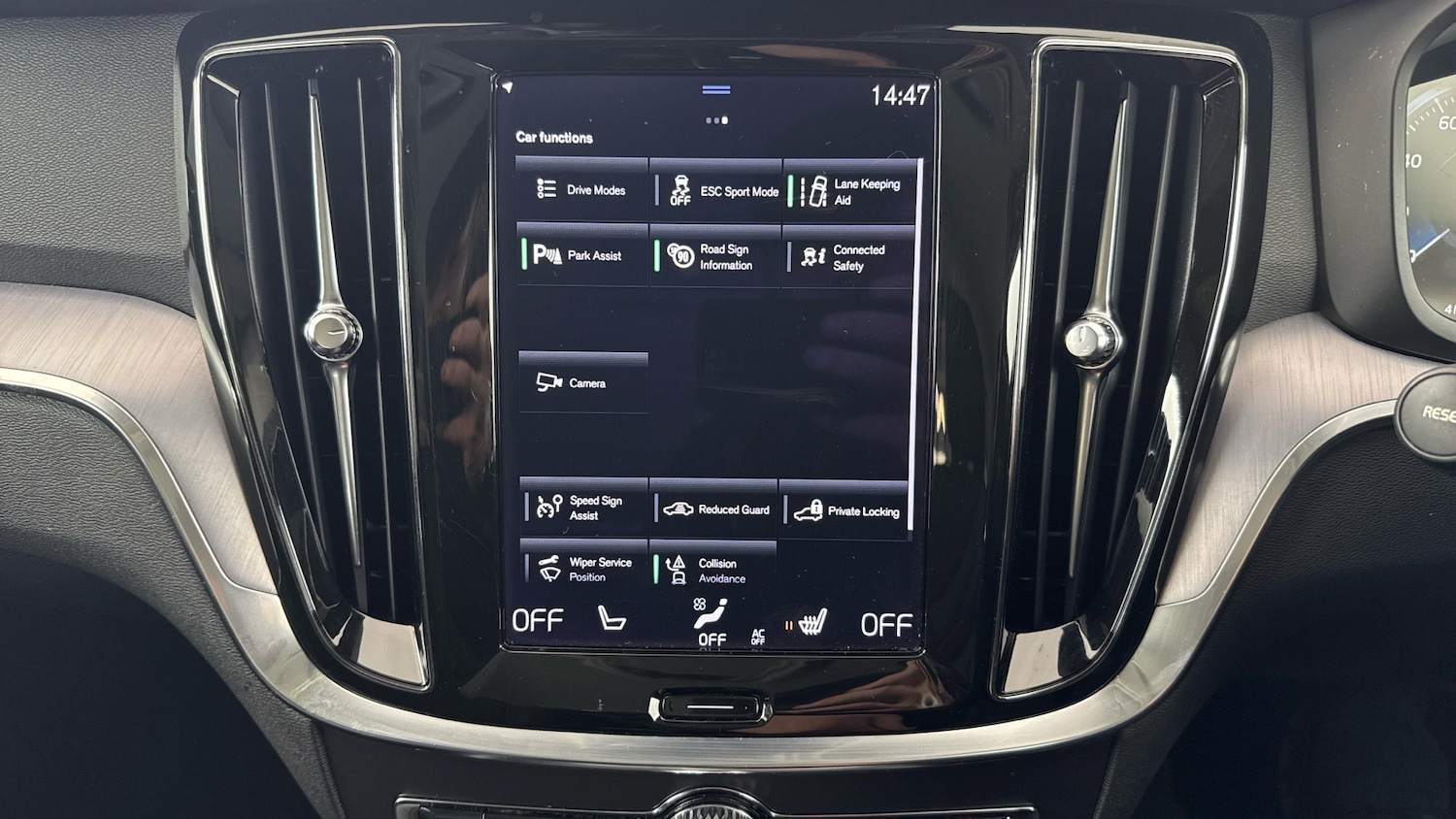 Used Volvo V60 2022 for sale - 76102645: Photo 16