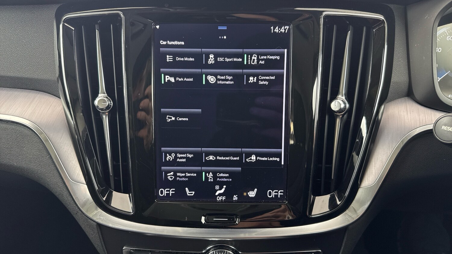 Used Volvo V60 2022 for sale - 76102645: Photo 51