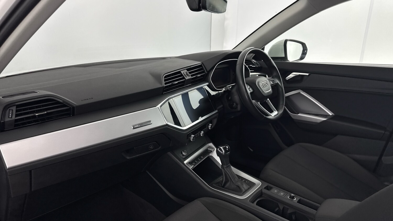 Used Audi Q3 2022 for sale - 76048790: Photo 45