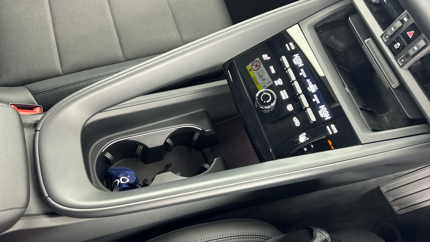 Used Porsche Macan 2024 for sale - 77510353: Photo 23