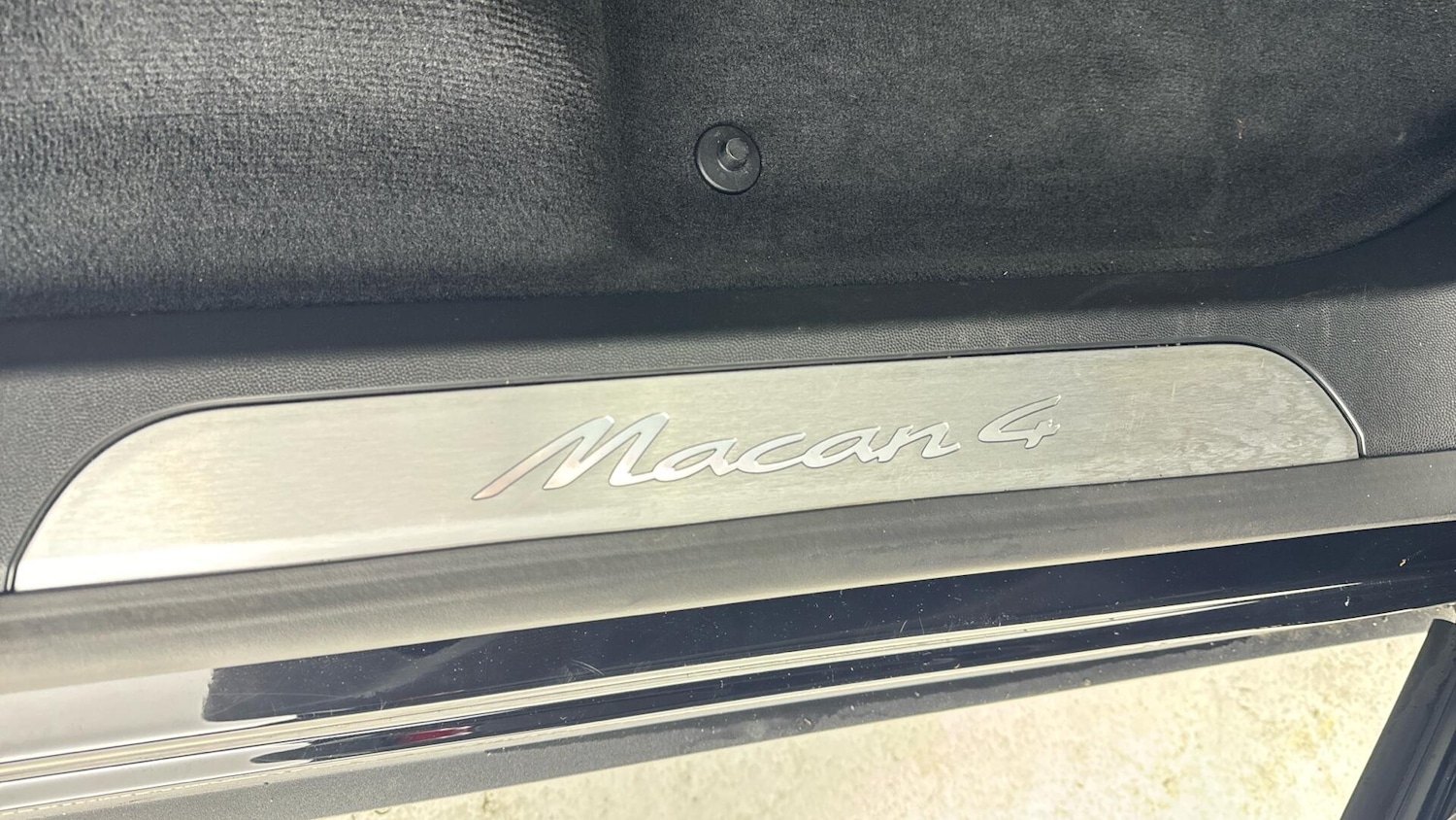 Used Porsche Macan 2024 for sale - 77510353: Photo 31