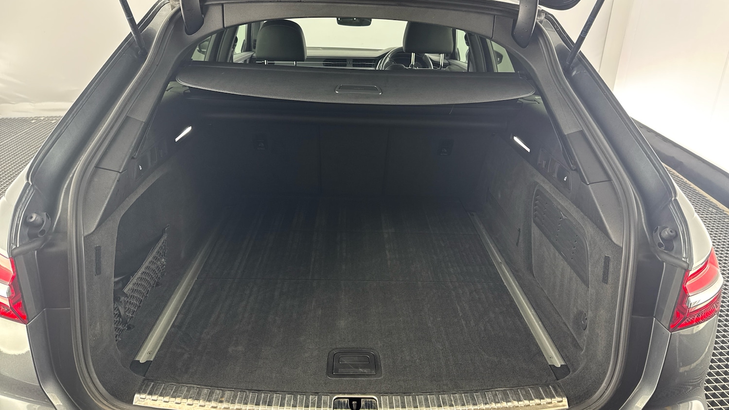 Used Audi A6 2019 for sale - 76082109: Photo 50