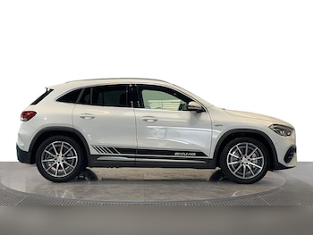 Used Mercedes-Benz GLA 2021 for sale - 75924632: Photo