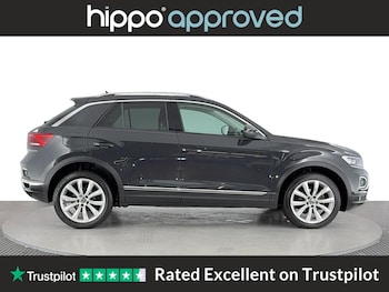 Used Volkswagen T-Roc 2021 for sale - 76657272: Photo