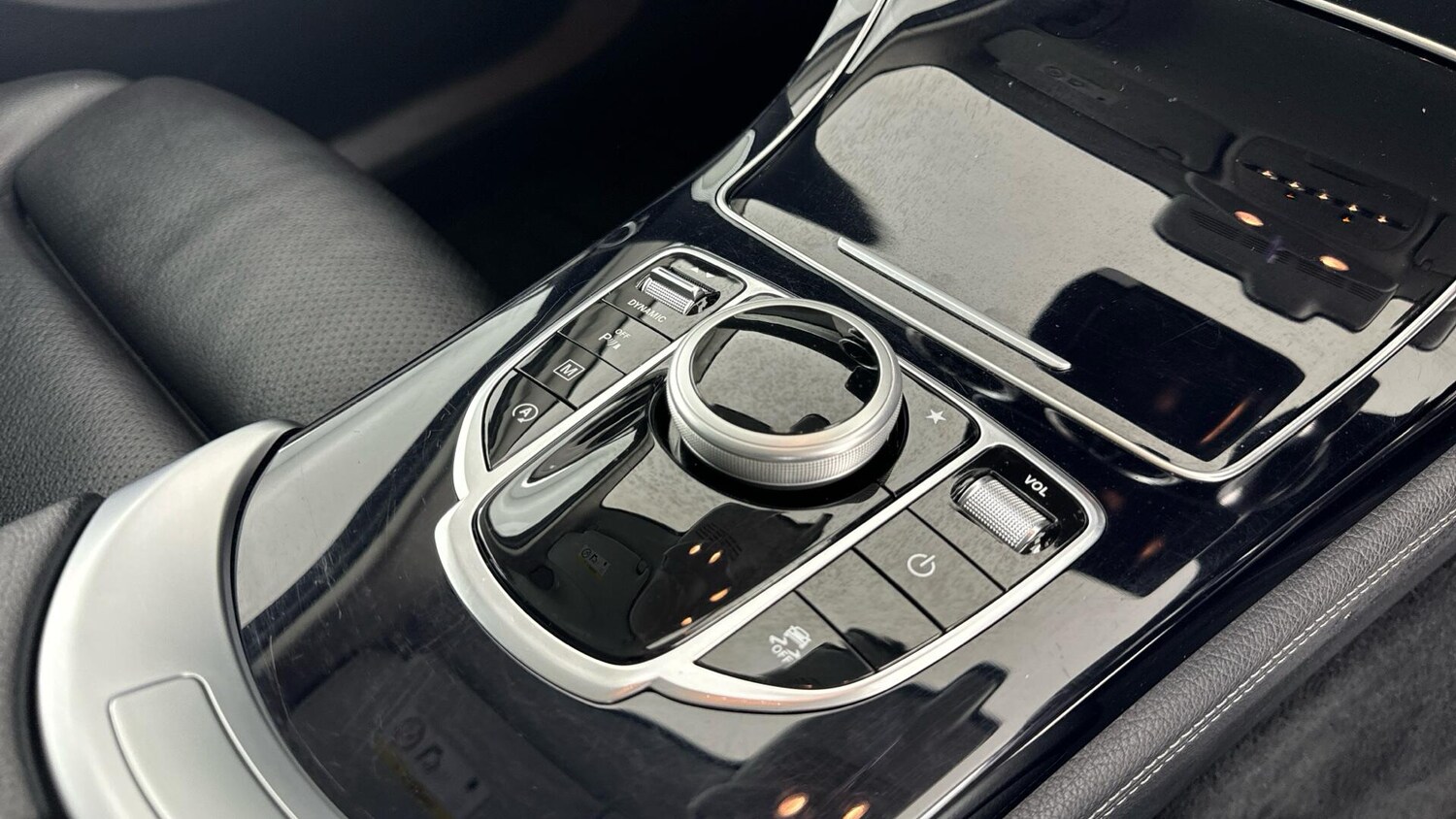 Used Mercedes-Benz GLC 2019 for sale - 78020015: Photo 21